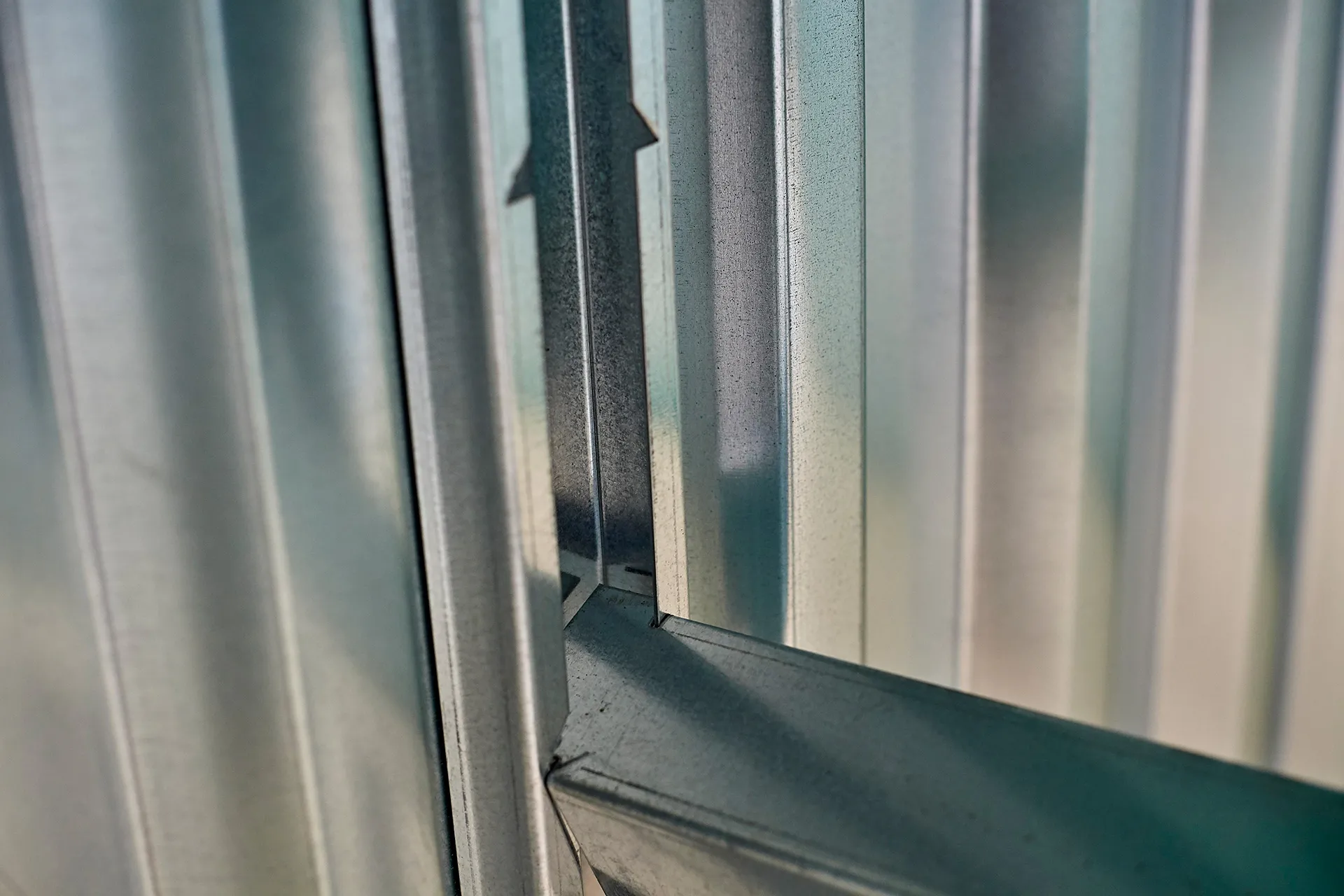 3m Flat Pack Container Shelving Bundle – Part-Length / Both Sides (Single Tier) - Image 4