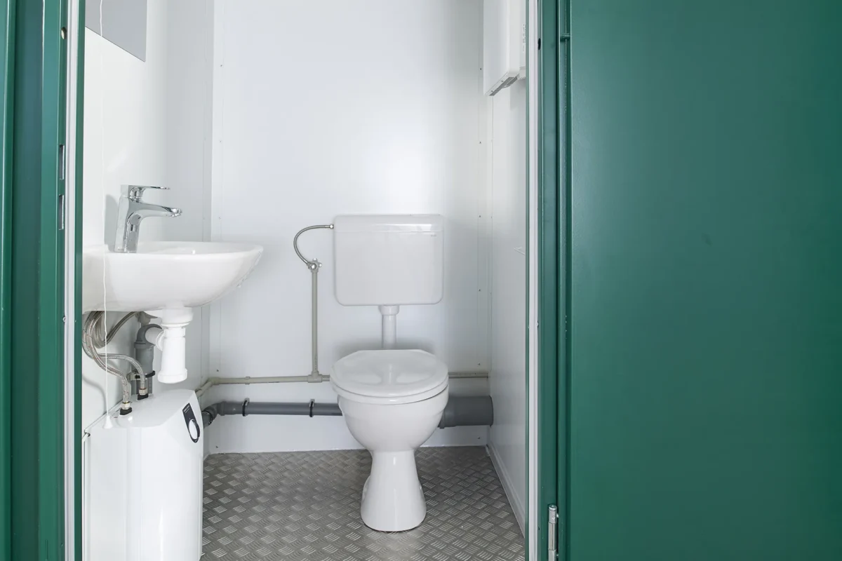1+1 Double Mains Toilet 2.4m x 1.4m (RAL 6005) - Image 10