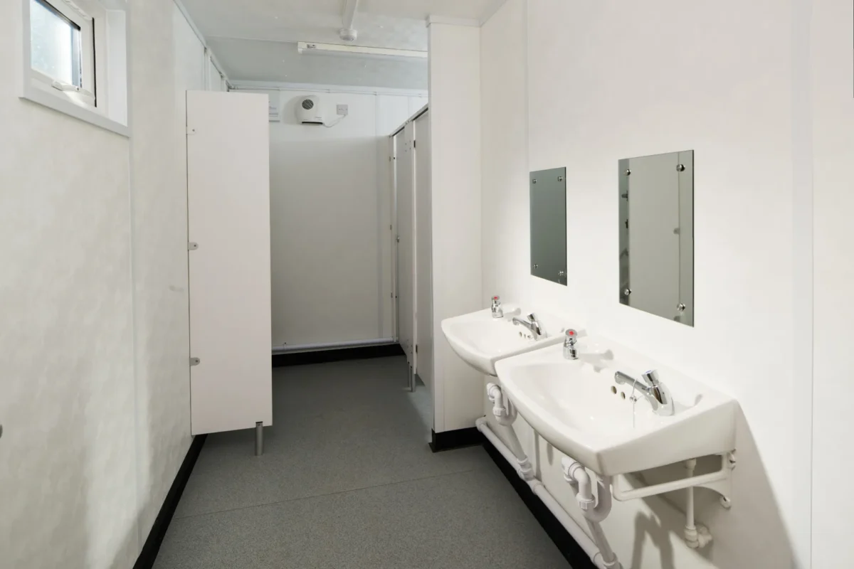 32ft x 10ft Steel Anti-Vandal Canteen/2+1 Toilet - Image 3