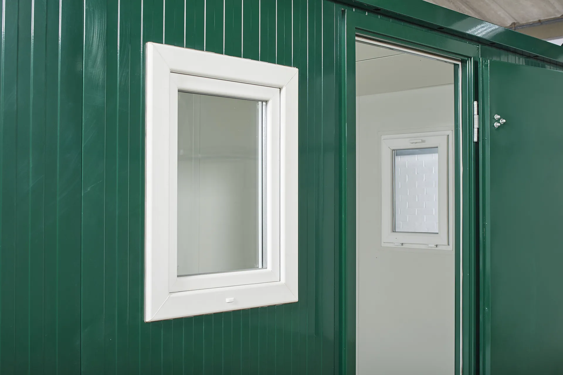 3.3m x 2.3m Flatpacked Office - Image 8
