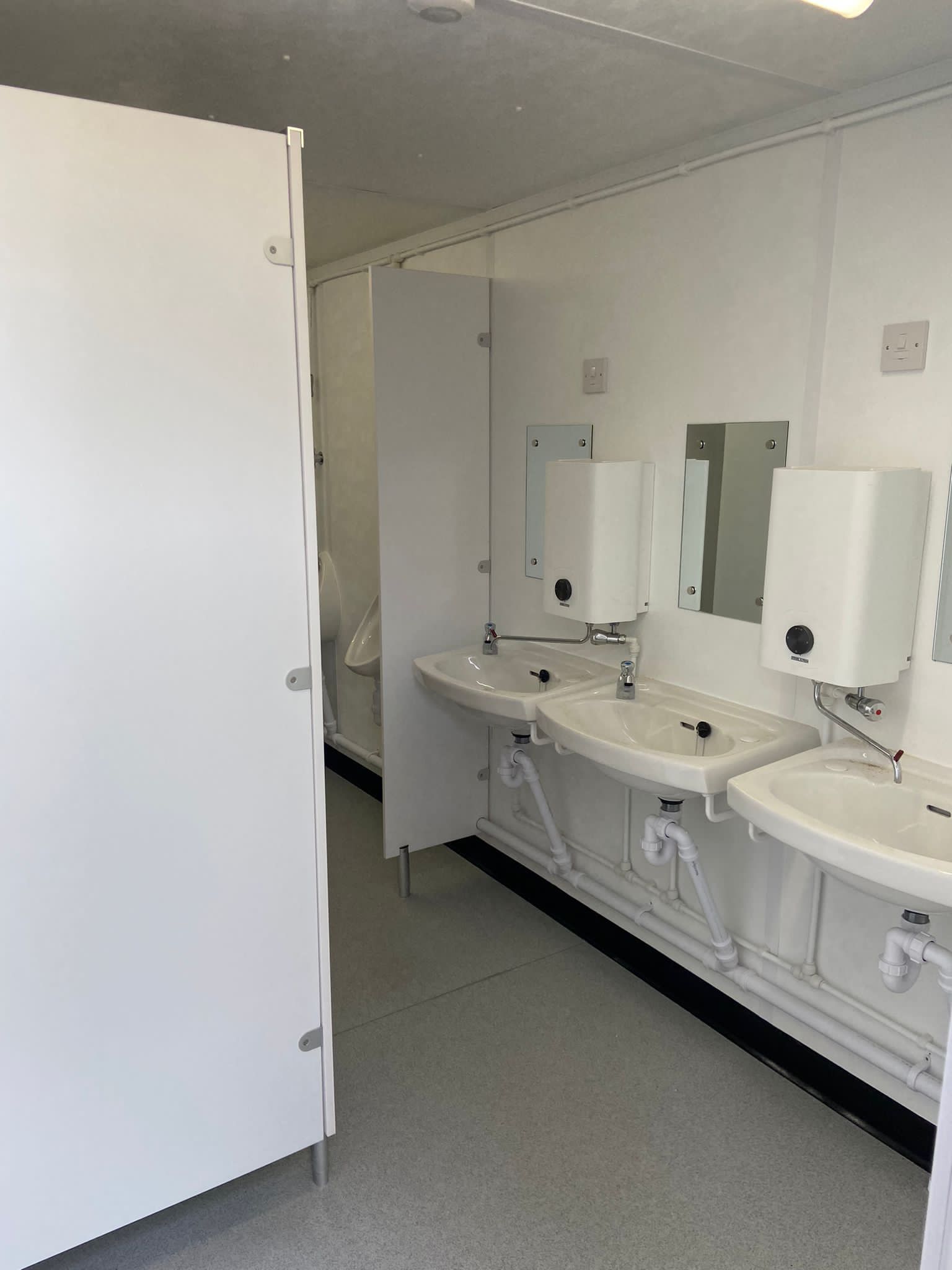 3+1 Steel Toilet 16ft x 9ft - Image 3